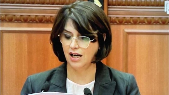 Kryetarja e AIDSSH, Sula prezantoi në parlament raportin vjetor 2023:  Në sitë zyrtarë të lartë dhe kandidatë! Hetime për varret e të të zhdukurve në diktaturë