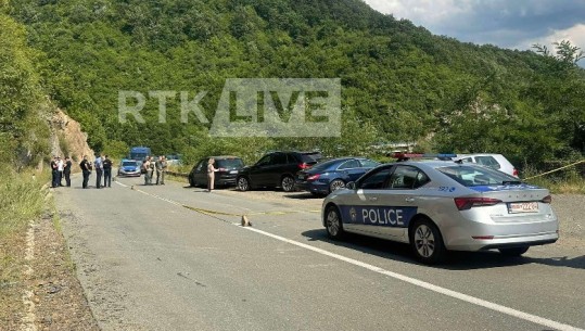 Kosovë/ Hidhet granatë në afërsi të Liqenit të Ujmanit, dëmtohen 2 makina! Kurti: Sulm kriminal, Serbisë nuk i leverdis normaliteti i krijuar në atë pjesë
