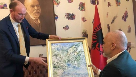 Ambasadori britanik takim lamtumire me kryeministrin Rama: Mbretëria e Bashkuar do të vazhdojë të mbështesë Shqipërinë