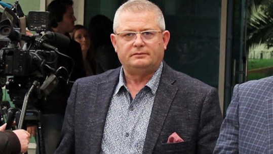 Tiranë, kanosi dhe i kërkoi 200 mijë € ish-deputetit Vladimir Kosta, arrestohet 24 vjeçari 