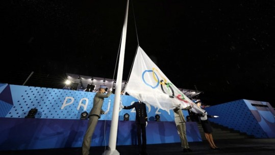 Lojërat Olimpike në Francë, flamuri i eventit u ngrit përmbys! Ngatërrohet Koreja e Jugut me të Veriut
