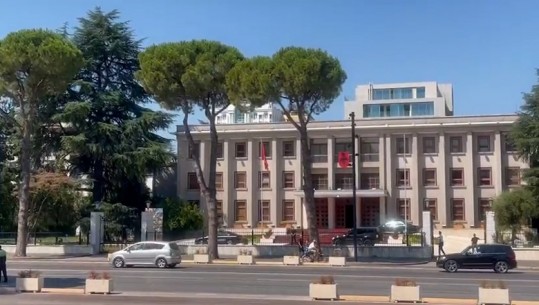 Protestat/ Pas shoqërisë civile e komuniteteve fetare, presidenti Begaj takon ambasadorët, mes tyre edhe Wendt
