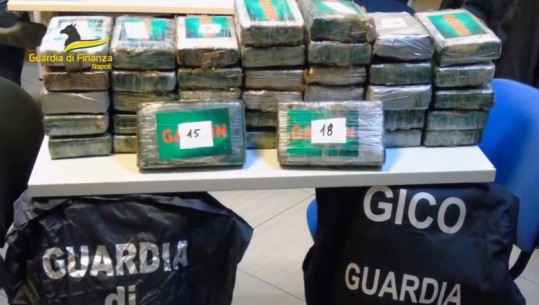 Shqiptari kapet me 11 kg kokainë në makinë, punonte për organizatat kriminale në Itali! Nëse do hidhej në treg fitimi shkonte 1 milion euro (VIDEO)
