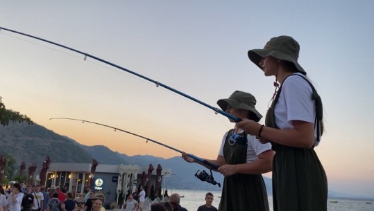 Pogradec/ Organizohet për herë të parë festivali i peshkatarëve! Ekspozim produkteve dhe argëtim