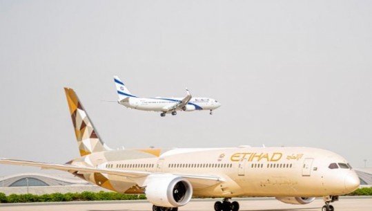 Linjat ajrore pezullojnë fluturimet në Izrael dhe Liban