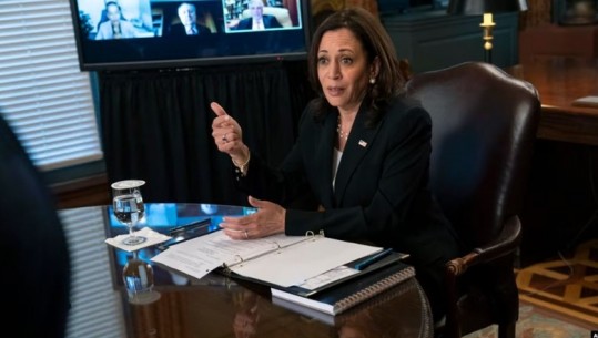 Demokratja Kamala Harris takohet me tre kandidatët e mundshëm për nënpresident