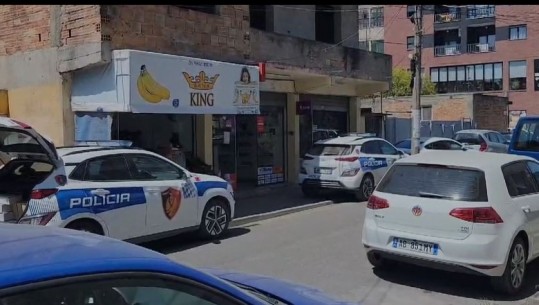 Durrës/ 45-vjeçari plagos me thikë pas sherrit pronarin e një servisi! Autori arrestohet pranë shtëpisë, dyshohet me probleme mendore