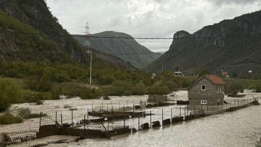 Përmbytje dhe në Malin e Zi, lumenjtë dalin nga shtrati! Qarkullimi në disa zona ndërpritet