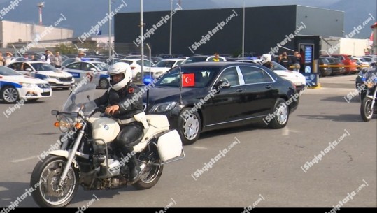 Erdogan mbërrin në Tiranë, niset drejt Presidencës! Takim kokë më kokë me Ramën! Sot inaugurohet xhamia e Namazgjasë (AXHENDA)