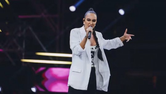 Shqiptarja mahnit jurinë në Xfactor Italia, vijon garën! Juria italiane: E jashtëzakonshme, s’gabon! Shikoni performancën (VIDEO)