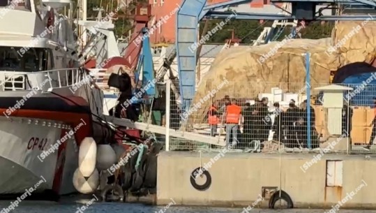  Pas vendimit të Gjykatës së Romës, 12 emigrantët lënë kampin e Gjadrit! Anija i nis drejt Italisë (VIDEO)