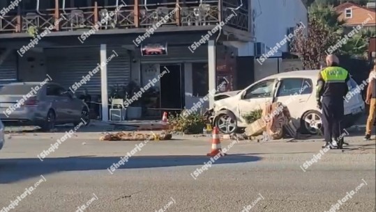 Elbasan/ E rëndë në fshatin Pajovë, përplasen dy makina! Njëra humb kontrollin dhe përplas për vdekje fëmijën 10 vjeçar që po rrinte në trotuar! Shoqërohen dy drejtuesit