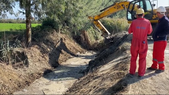 'Bankers' mbështet Roskovecin në projekte kyçe infrastrukturore! Pastrohen kanalet kulluese, zgjerohen rrugët e Marinzës