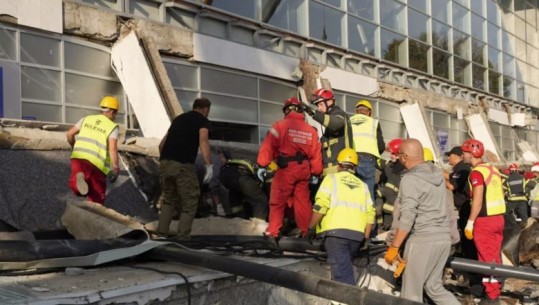 Serbi/ Nisin hetimet pas shembjes së strehës në Novi Sad që la 14 të vdekur