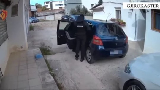 Gjirokastër/ Trafiku i drogës dhe klandestinëve drejt Greqisë, ‘Crossborder’ godet grupin me 11 persona! 4 të arrestuar, 5 në kërkim dhe 2 nën hetim (VIDEO)