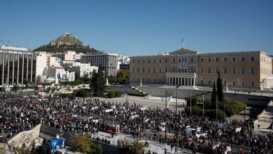 Greqia në grevë të përgjithshme, punonjësit protestojnë për presionin e kostove të jetesës