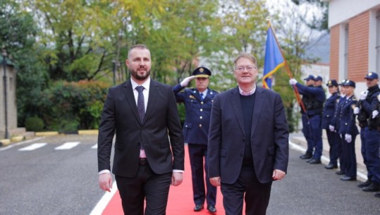 Drejtori i Burgjeve takohet me ambasadorin e Mbretërisë së Bashkuar: Seanca gjyqësore me video-konferenca, synojnë modernizimin e sistemit