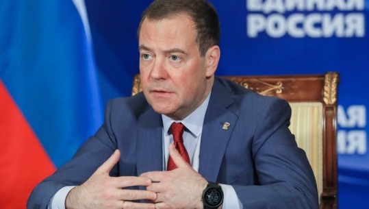 Medvedev: Konflikti në Ukrainë do përfundojë nëse NATO nuk e ‘ushqen’