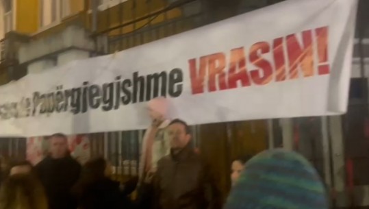 Vrasja e Martin Canit, qytetarët sërish në protestë para Ministrisë së Arsimit: Institucionet e papërgjegjshme vrasin