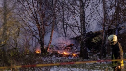 Rrëzimi i avionit në Lituani ngre dyshime se mund të jetë i lidhur me sabotim