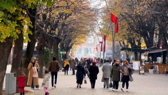 Festat e nëntorit/ Shqiptarë e të huaj mbushin hotelet! Tirana, Vlora e Korça më të preferuarat