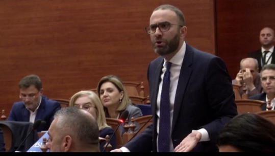 Debate në Kuvend/ Bardhi akuza Spiropalit: Jemi shpallur armiq të popullit, i ke dhënë vetëm grupit të PS draftin e Komisionit të Venecias për Xhaçkën