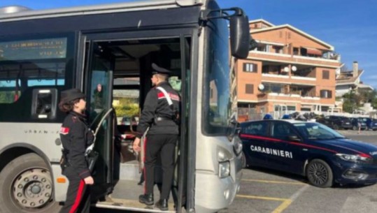  Romë/ Ngacmonte seksualisht nxënësen e mitur italiane në autobus, arrestohet 37-vjeçari shqiptar!