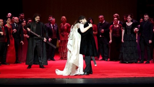 Kthehet në skenë pas 16 vitesh opera “Lucia di Lammermoor”. Shfaqja sjell në Shqipëri sopranon e njohur Jessica Pratt