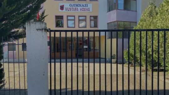 Plagosja brenda shkollës në Fier, arrestohet 17 vjeçari! Akuzohet për vrasje me dashje mbetur në tentativë! Sekuestrohet dhe arma e krimit