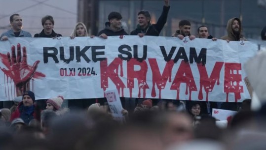 Protestat në Beograd kundër qeverisë, Vuçiç akuzon studentët: Po paguheni nga Perëndimi