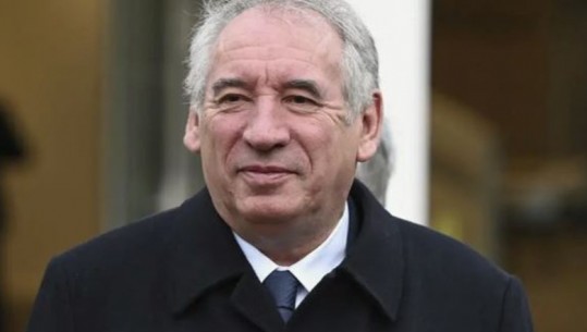 Kryeministri François Bayrou pritet të emërojë qeverinë e re të Francës