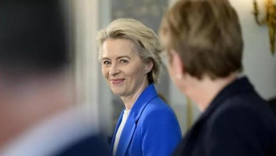 Von der Leyen po vuan nga një 'pneumoni e rëndë', anulon udhëtimet për 2 javët e para të janarit