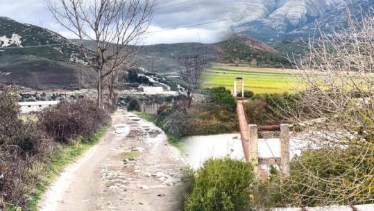 Mbetur në harresë, braktiset Lapardhaja e Vlorës! Banorët: Prej ’90-ës s’kemi rrugë as ujë, veç premtime  