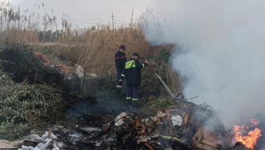 Lushnje/ Digjen mbetjet në lagjen '28 Tetori', e gjitha zona e mbuluar nga tymi