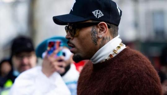 Chris Brown padit kompaninë Warner Bros për 480 milionë euro, shkak një dokumentar