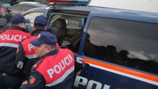 Lushnjë/ Kthyen servisin në ‘dyqan’ kokaine, arrestohen pronari dhe punëtori! Pranga dhe kuçovarit klient, shfrytëzonte për prostitucion një 24-vjeçare