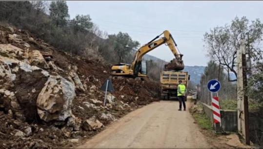 Vijojnë punimet në rrugën strategjike Shirokë-Zogaj, do lidhë vendin me Malin e Zi dhe e kthen Shkodrën si kryeqendër të rajonit (VIDEO)