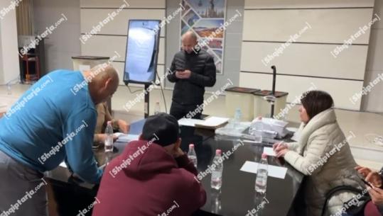 Primaret e PD-së/ Përfundon numërimi në Vlorë, Atird Hoxha i pari me 480 vota