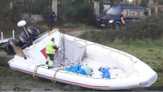 Spanjë/ U kapën me 1,25 tonë kokainë në brigjet e Vigos, Gjykata liron një nga shqiptarët e arrestuar! Tre mbeten në paraburgim, zbulohen identitetet