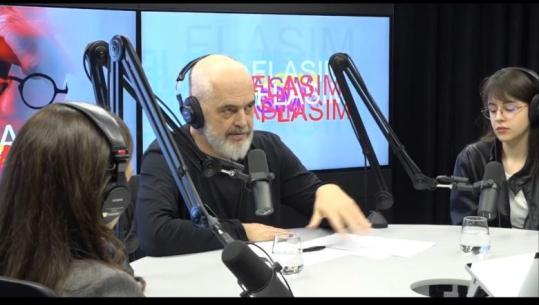 Rama fton '3 petalet e trëndafilit socialist': I neveritur nga helmi i hedhur, në tribuna kemi egërsira! S’ka dashuri mes atyre që janë dhe atyre që duan të vijnë (VIDEO)