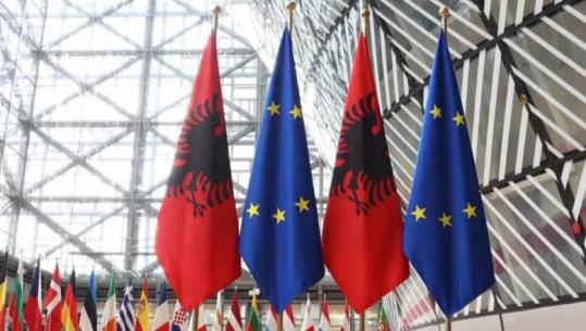 Negociatat me BE/ Kryenegociatorja Dhuka dhe ministrja Pirdeni në Bruksel, nisin bisedimet për 2 grupkapitujt e radhës