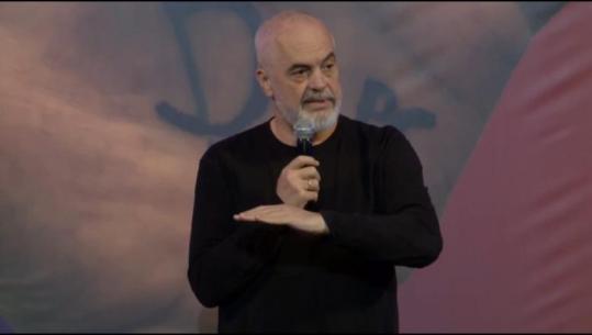 Rama takim me të rinjtë e Durrësit: Më anëtarësimin në BE mbyllim kapitullin e diskriminimit ndaj nesh