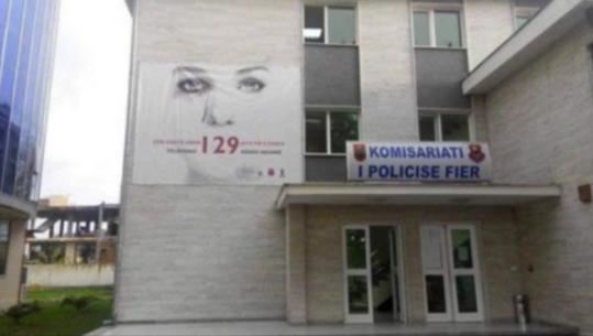 Fier/ 44-vjeçari dhunon me sende të forta djalin e xhaxhait! Shoqërohet në polici bashkë me djalin