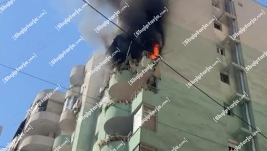 VIDEO/ Zjarr në një apartament në Komunën e Parisit në Tiranë, tymi ‘pushton’ zonën