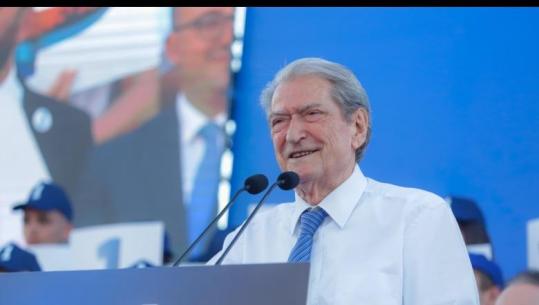 Berisha nga Fieri ngatërron emrin e kandidates së PS-së: Rama e ka bërë fushatën alla Zegjineja apo Zeqirie, si quhet kjo?