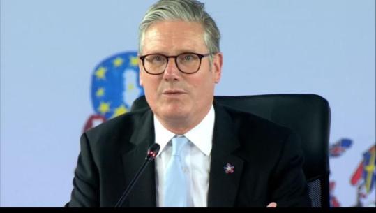  ‘Jemi në epokë të re, por të paqëndrueshme’, Starmer në Tiranë: Putin po luan lojëra! Nëse nuk ulet në tryezën e bisedimeve, duhet të paguajë çmimin