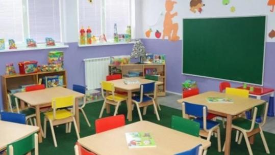 Helmimi në kopshtin e Gramshit/ AKU: Nga përgjigjet e analizave deri tani nuk ka salmonelë! Analizat për vezët dhe kofshët e pulës vijojnë