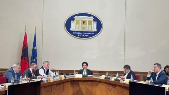   Konferenca e Kryetarëve/ Bardhi përplaset me Spiropalin dhe Ballën: Dhunuat zgjedhjet! Do zëvendësohesh nga Zegjineja, s’lejoj të flasë ushtari i Suel Çelës