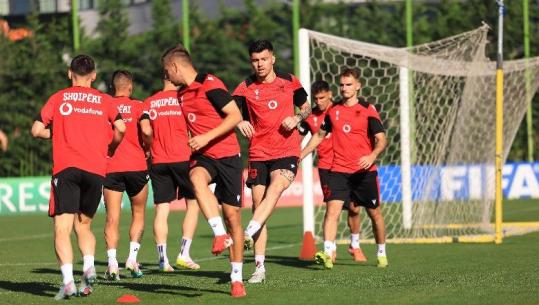 Konkurrencë në mbrojtje dhe sulm për katër vende, si luan Kombëtarja kundër Serbisë