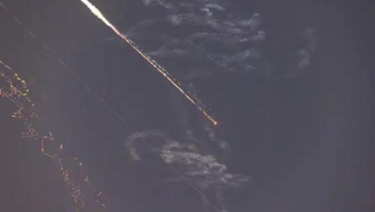 Alarm në Izrael, IDF: Një avion armiqësor ka hyrë në hapësirën tonë ajrore     